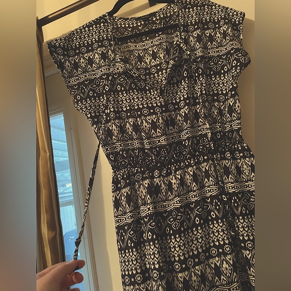 Forever 21 Maxi Dress. - Picture 10 of 10